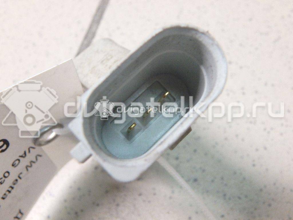 Фото Датчик положения коленвала  03C906433E для Volkswagen Scirocco / Tiguan / Touran / Amarok S1B / New Beetle {forloop.counter}}