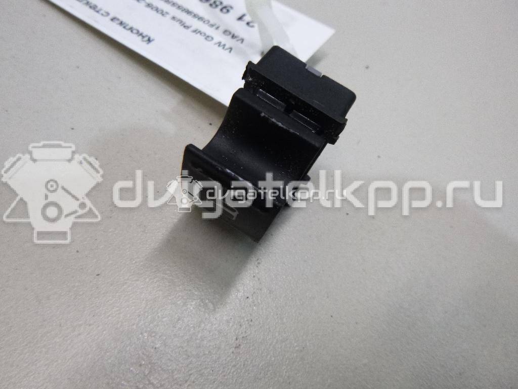 Фото Кнопка стеклоподъемника  1F0959855REH для Volkswagen Scirocco / Tiguan / Touran / Amarok S1B / Cc {forloop.counter}}