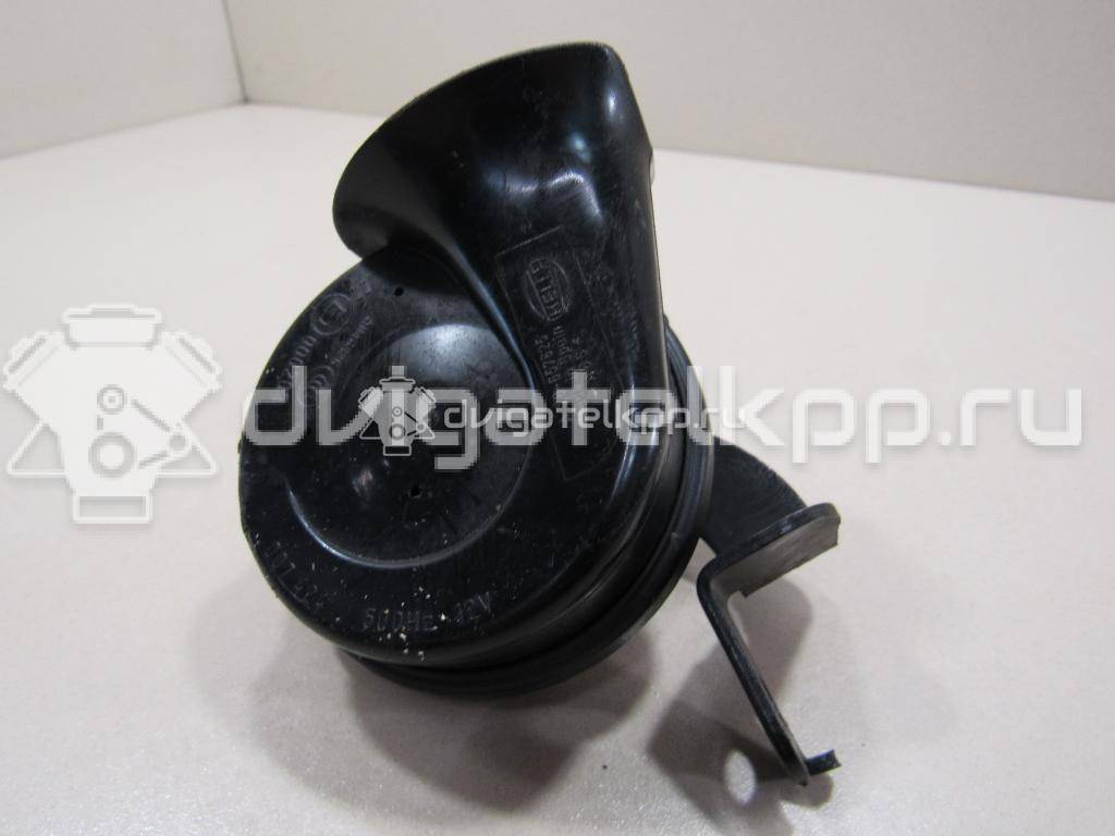 Фото Сигнал звуковой  7L0951223 для Volkswagen Scirocco / Touran / Up 121, 122, Bl1, Bl2 / Amarok S1B / New Beetle {forloop.counter}}