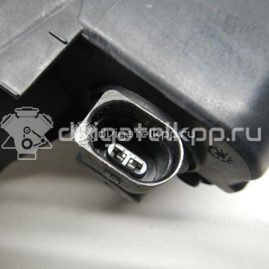 Фото Фара противотуманная правая  3AA941662E для Volkswagen Passat