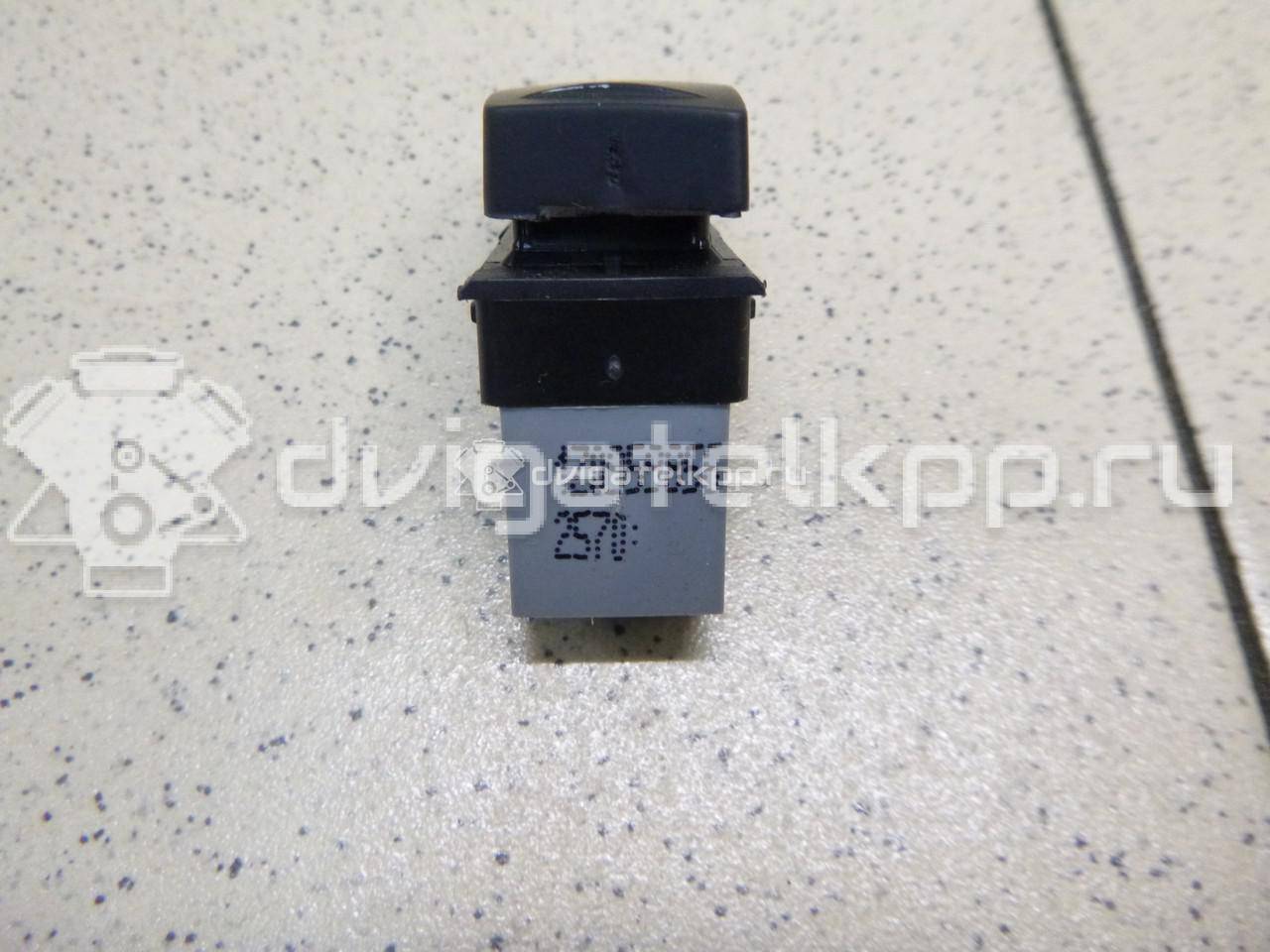 Фото Кнопка стеклоподъемника  1Z0959856 для vw Polo (HB) {forloop.counter}}