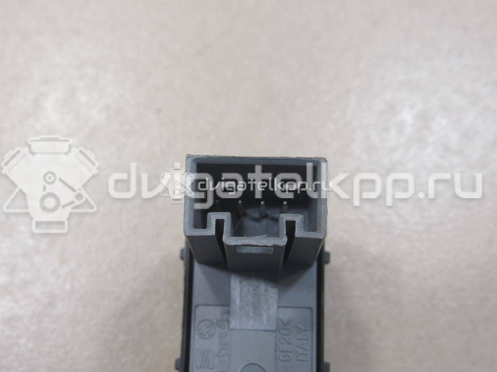 Фото Кнопка стеклоподъемника  1Z0959856 для vw Polo (HB) {forloop.counter}}