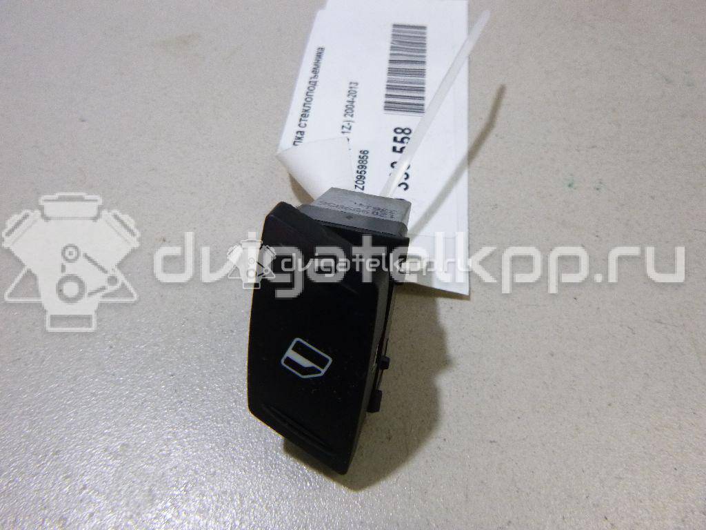 Фото Кнопка стеклоподъемника  1Z0959856 для vw Polo (HB) {forloop.counter}}