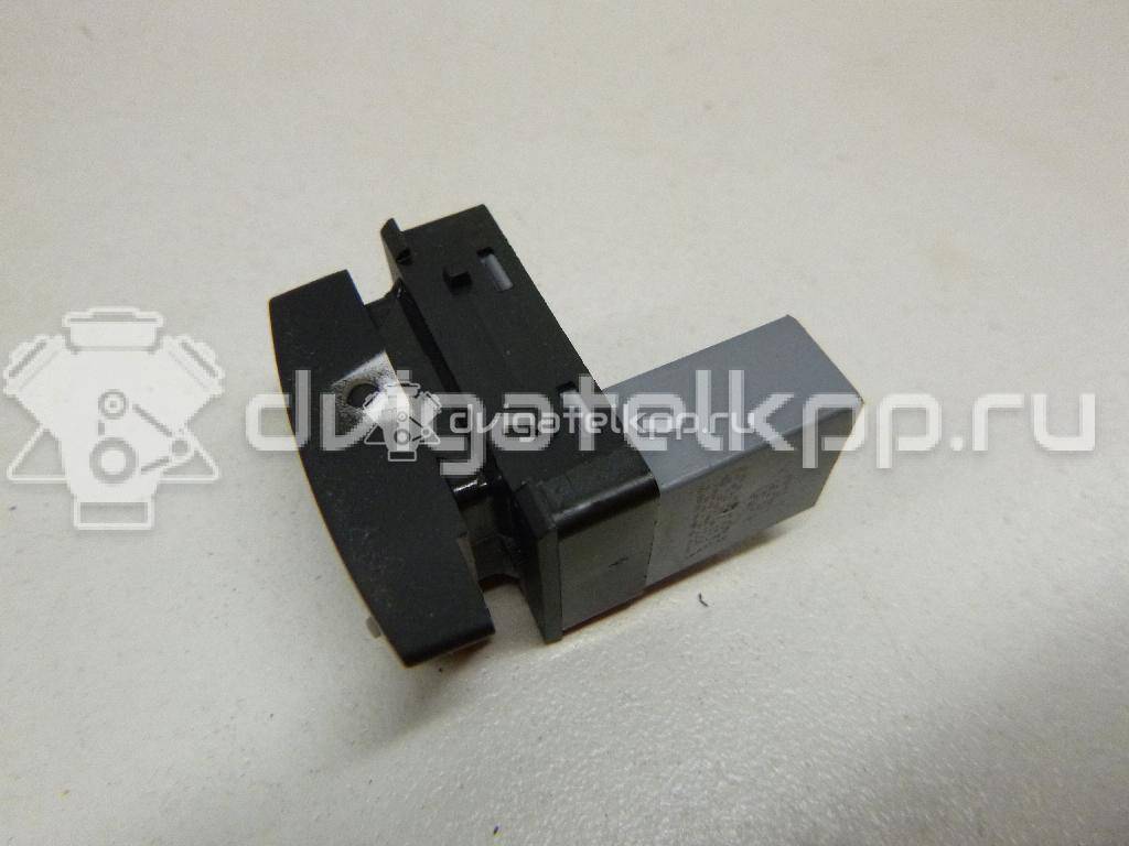 Фото Кнопка стеклоподъемника  1Z0959856 для vw Polo (HB) {forloop.counter}}