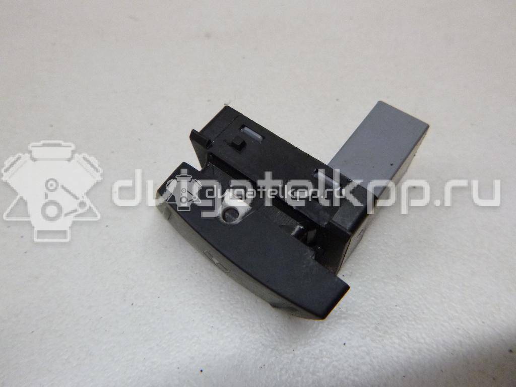 Фото Кнопка стеклоподъемника  1Z0959856 для vw Polo (HB) {forloop.counter}}