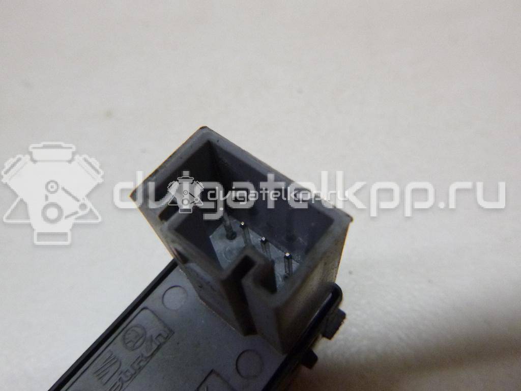 Фото Кнопка стеклоподъемника  1Z0959856 для vw Polo (HB) {forloop.counter}}