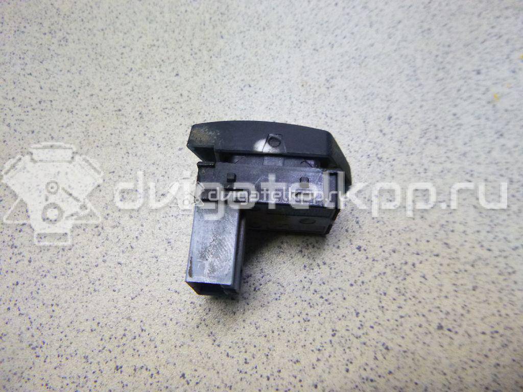 Фото Кнопка стеклоподъемника  1Z0959856 для vw Polo (HB) {forloop.counter}}