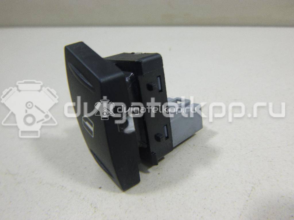 Фото Кнопка стеклоподъемника  1Z0959856 для vw Polo (HB) {forloop.counter}}