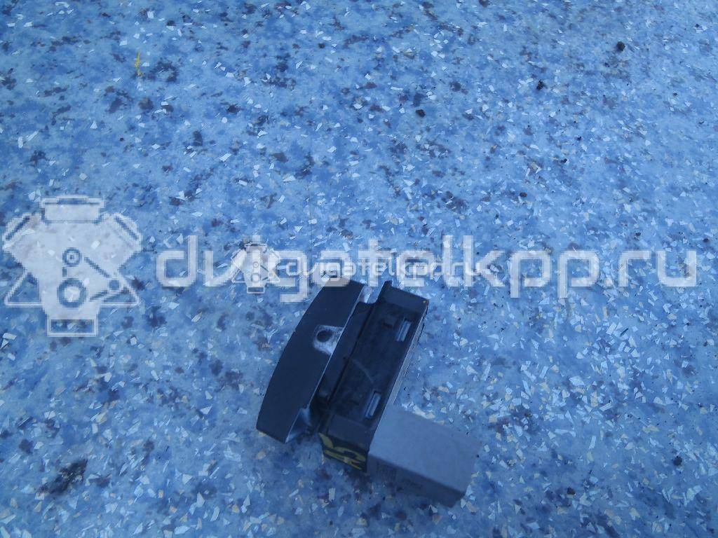 Фото Кнопка стеклоподъемника  1Z0959856 для vw Polo (HB) {forloop.counter}}