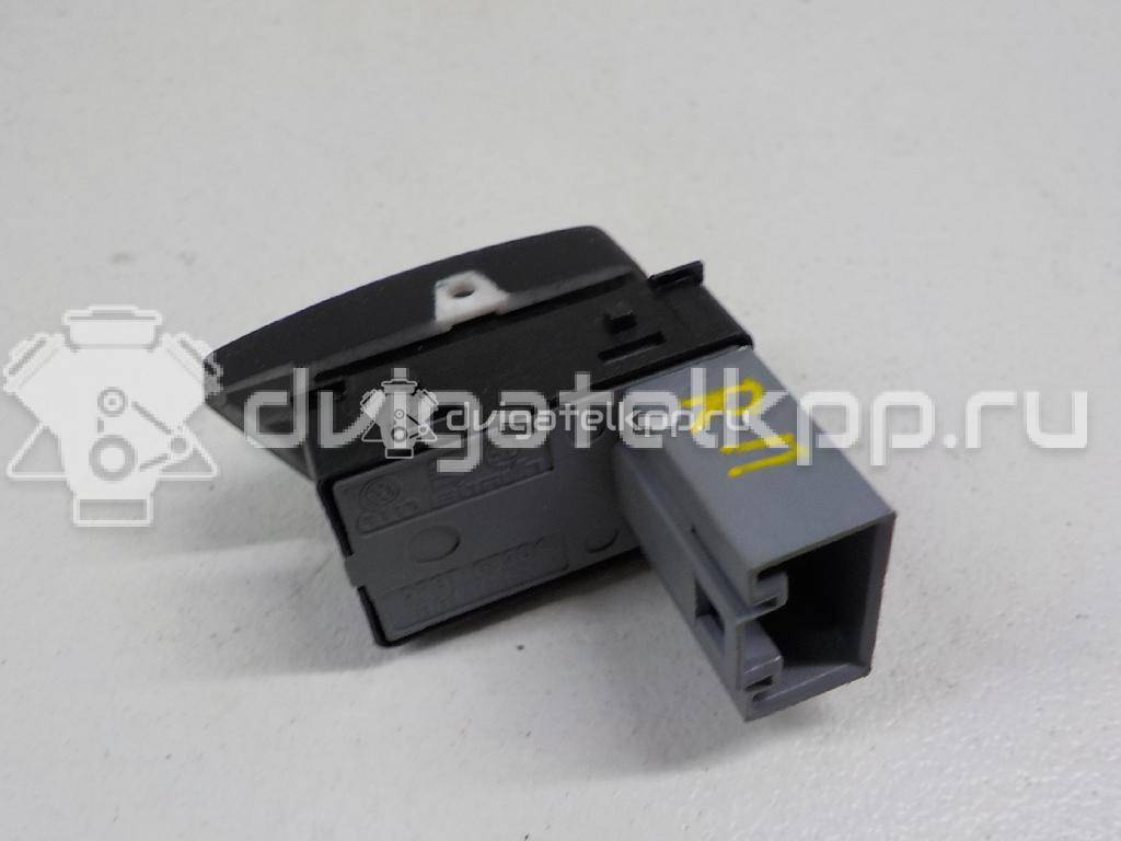 Фото Кнопка стеклоподъемника  1Z0959856 для vw Polo (HB) {forloop.counter}}