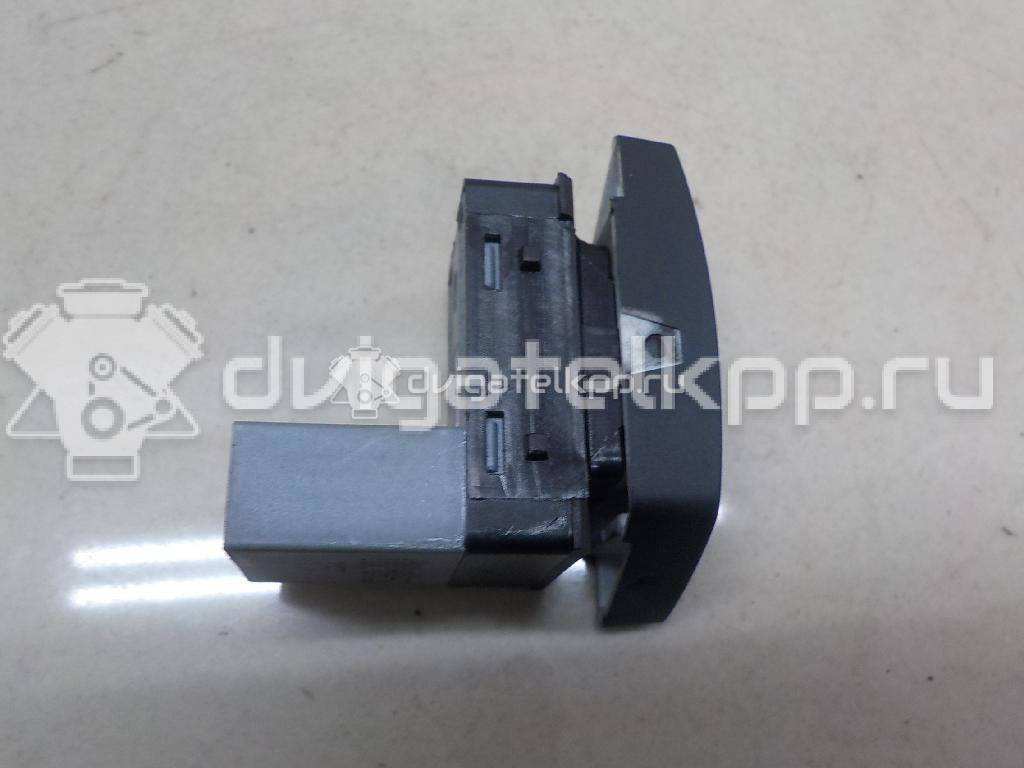 Фото Кнопка стеклоподъемника  1Z0959856 для vw Polo (HB) {forloop.counter}}