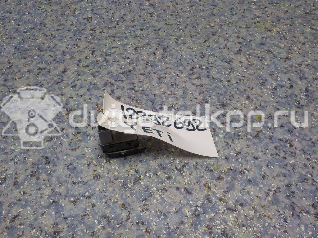 Фото Кнопка стеклоподъемника  1Z0959856 для vw Polo (HB) {forloop.counter}}