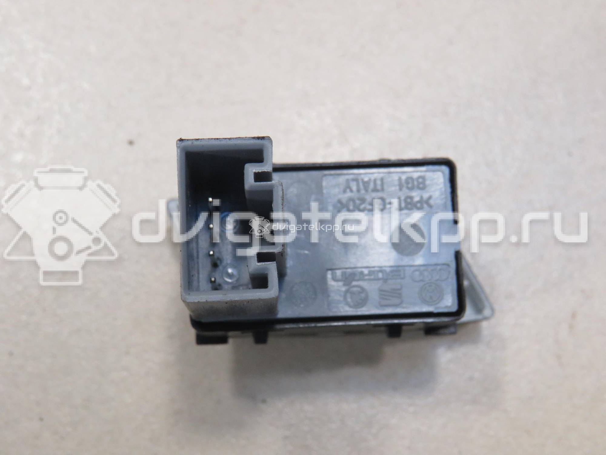 Фото Кнопка стеклоподъемника  1Z0959856 для vw Polo (HB) {forloop.counter}}