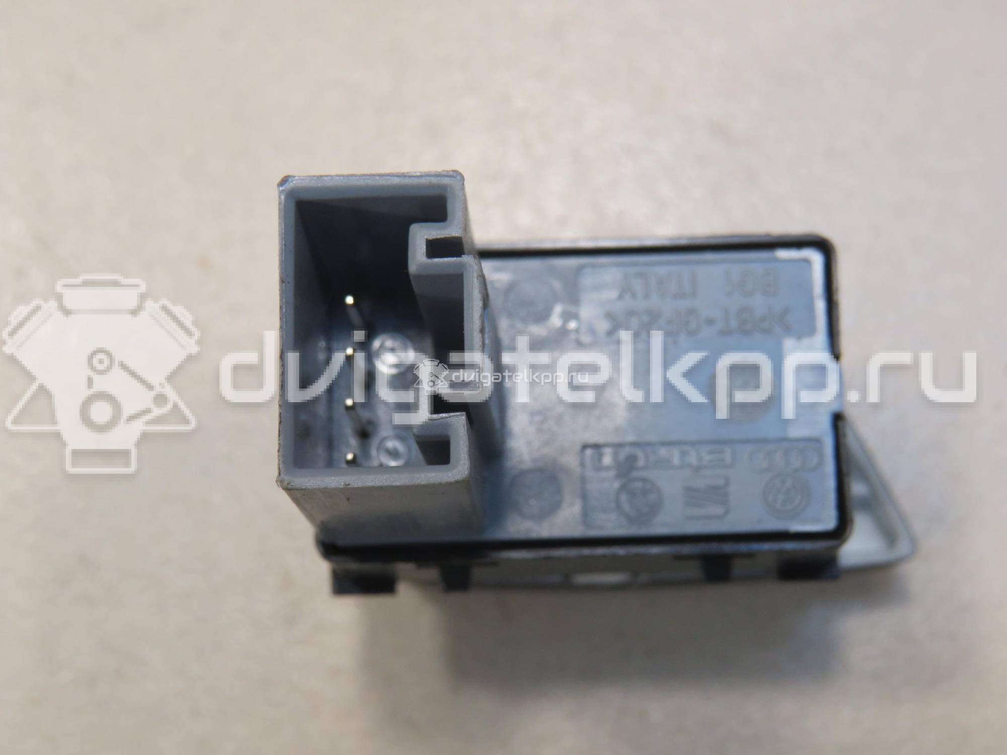 Фото Кнопка стеклоподъемника  1Z0959856 для vw Polo (HB) {forloop.counter}}