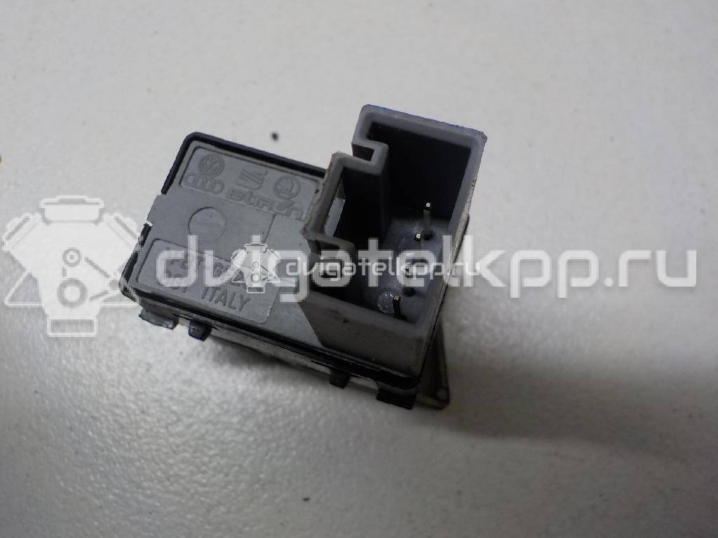 Фото Кнопка стеклоподъемника  1Z0959856 для vw Polo (HB) {forloop.counter}}