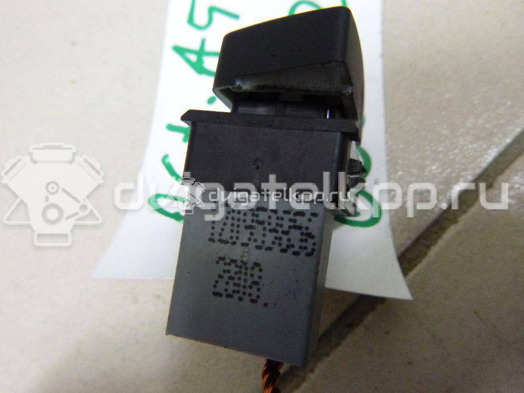 Фото Кнопка стеклоподъемника  1Z0959856 для vw Polo (HB) {forloop.counter}}