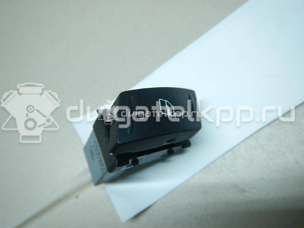 Фото Кнопка стеклоподъемника  1Z0959856 для vw Polo (HB) {forloop.counter}}