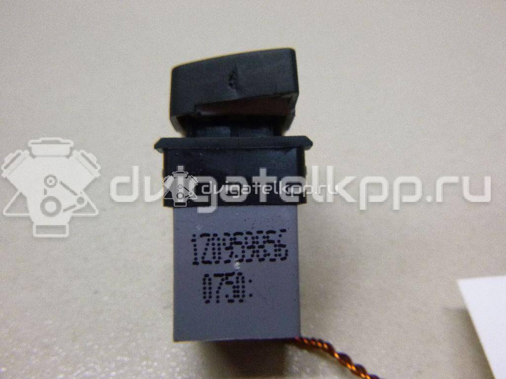 Фото Кнопка стеклоподъемника  1Z0959856 для vw Polo (HB) {forloop.counter}}