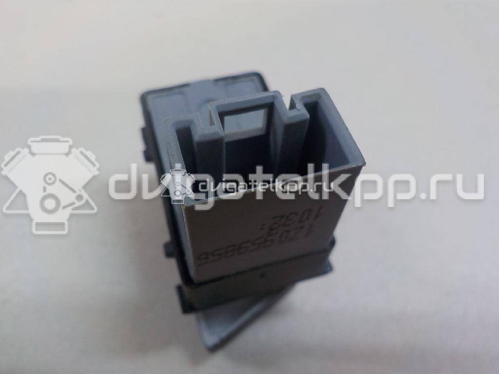 Фото Кнопка стеклоподъемника  1Z0959856 для vw Polo (HB) {forloop.counter}}