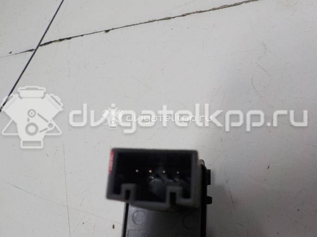 Фото Кнопка стеклоподъемника  1Z0959856 для vw Polo (HB) {forloop.counter}}