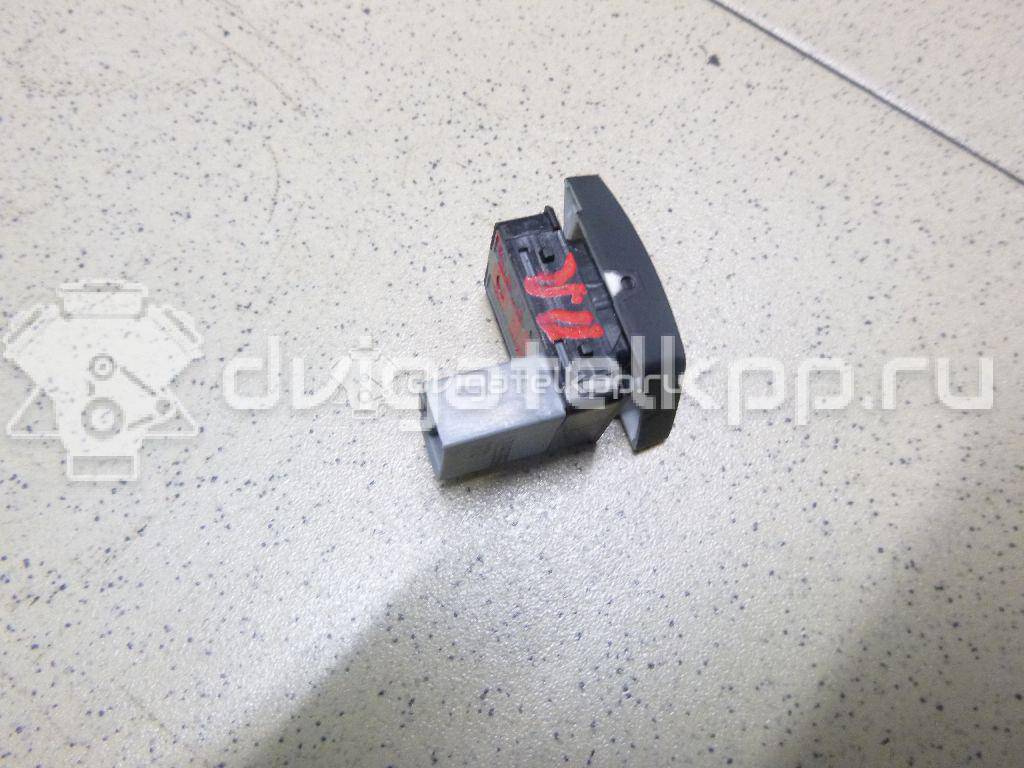 Фото Кнопка стеклоподъемника  1Z0959856 для vw Polo (HB) {forloop.counter}}