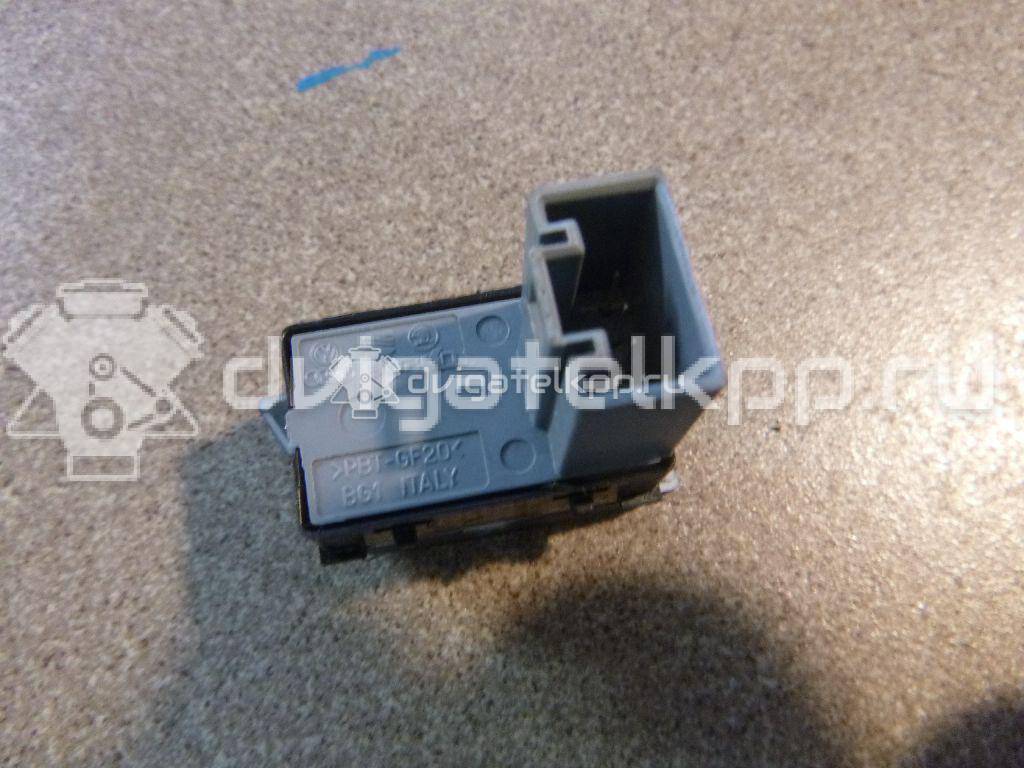 Фото Кнопка стеклоподъемника  1Z0959856 для vw Polo (HB) {forloop.counter}}