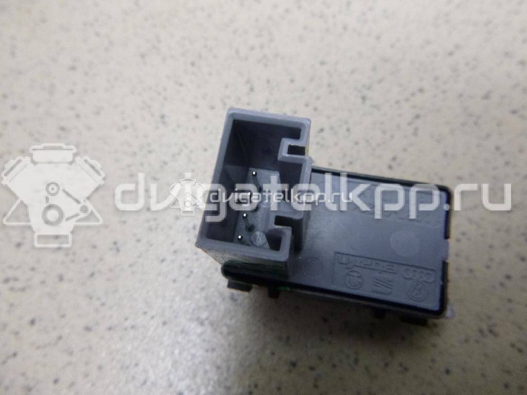 Фото Кнопка стеклоподъемника  1Z0959856 для vw Polo (HB) {forloop.counter}}