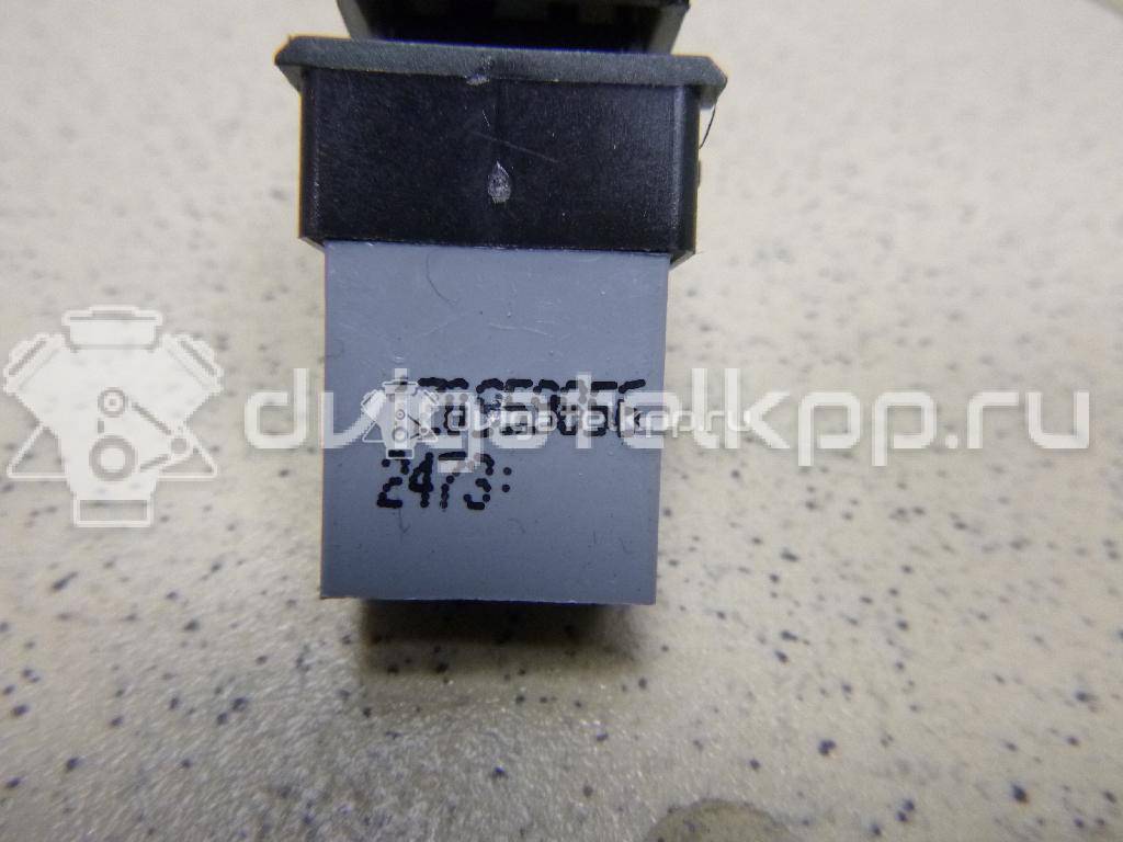 Фото Кнопка стеклоподъемника  1Z0959856 для vw Polo (HB) {forloop.counter}}