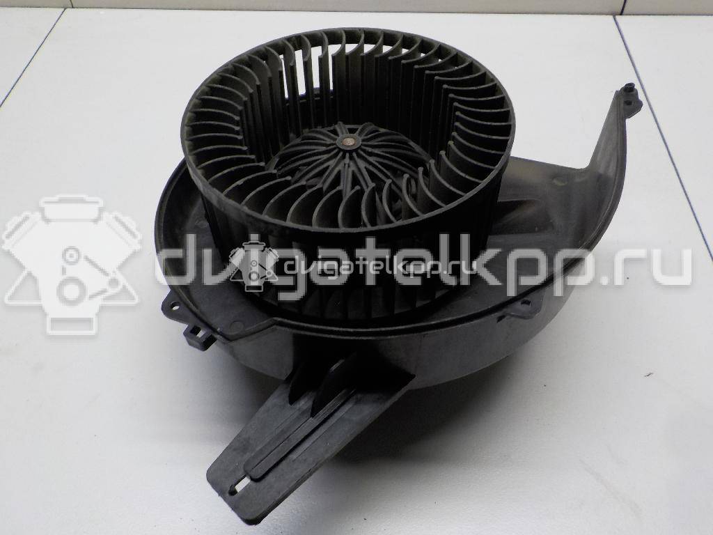 Фото Моторчик отопителя  6R1819015 для Volkswagen Fox 5Z1, 5Z3 / Jetta / Polo / Golf {forloop.counter}}