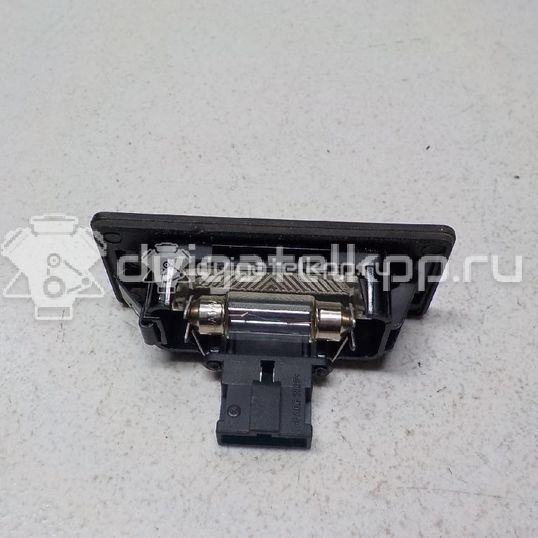 Фото Фонарь подсветки номера  8T0943021 для Audi A4 / A6 / A5 / Tt / A1