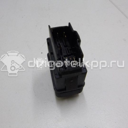 Фото Кнопка блокировки дифференциала  8157753 для Volvo V70 / 140 / 740 / S80 / Xc70