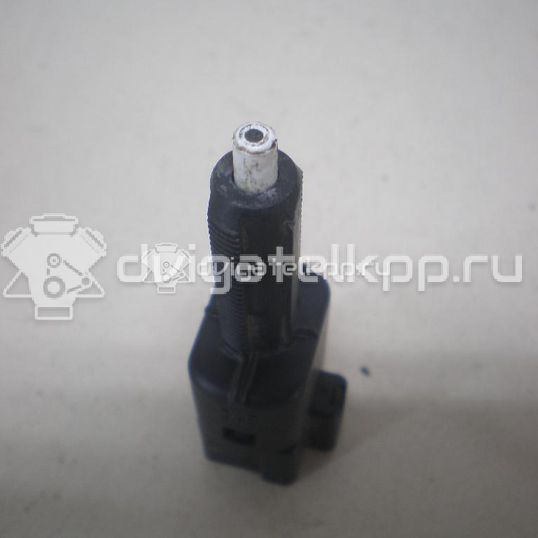 Фото Датчик включения стопсигнала  MR228924 для Mitsubishi Lancer / Pajero / Galant / I / L