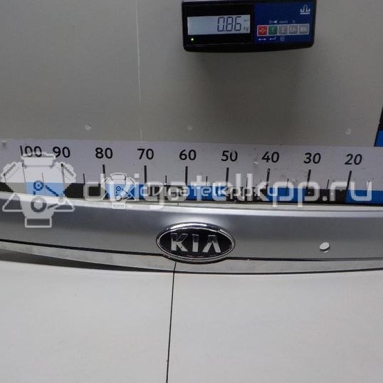 Фото Накладка двери багажника  925014d010 для Kia Carnival