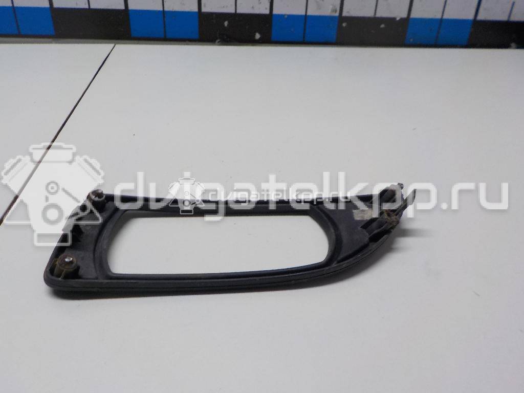 Фото Рамка противотуманной фары правой  865134d010 для Kia Carnival {forloop.counter}}