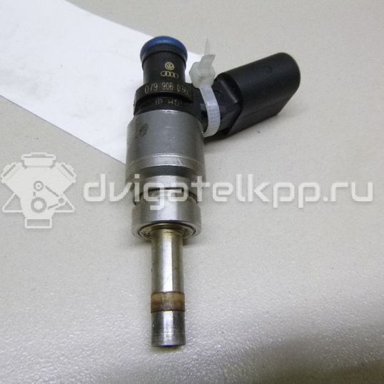 Фото Форсунка инжекторная электрическая  06E906036C для Audi A8 / A4 / A6