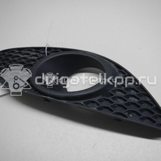 Фото Решетка в бампер правая  13263118 для Opel Zafira