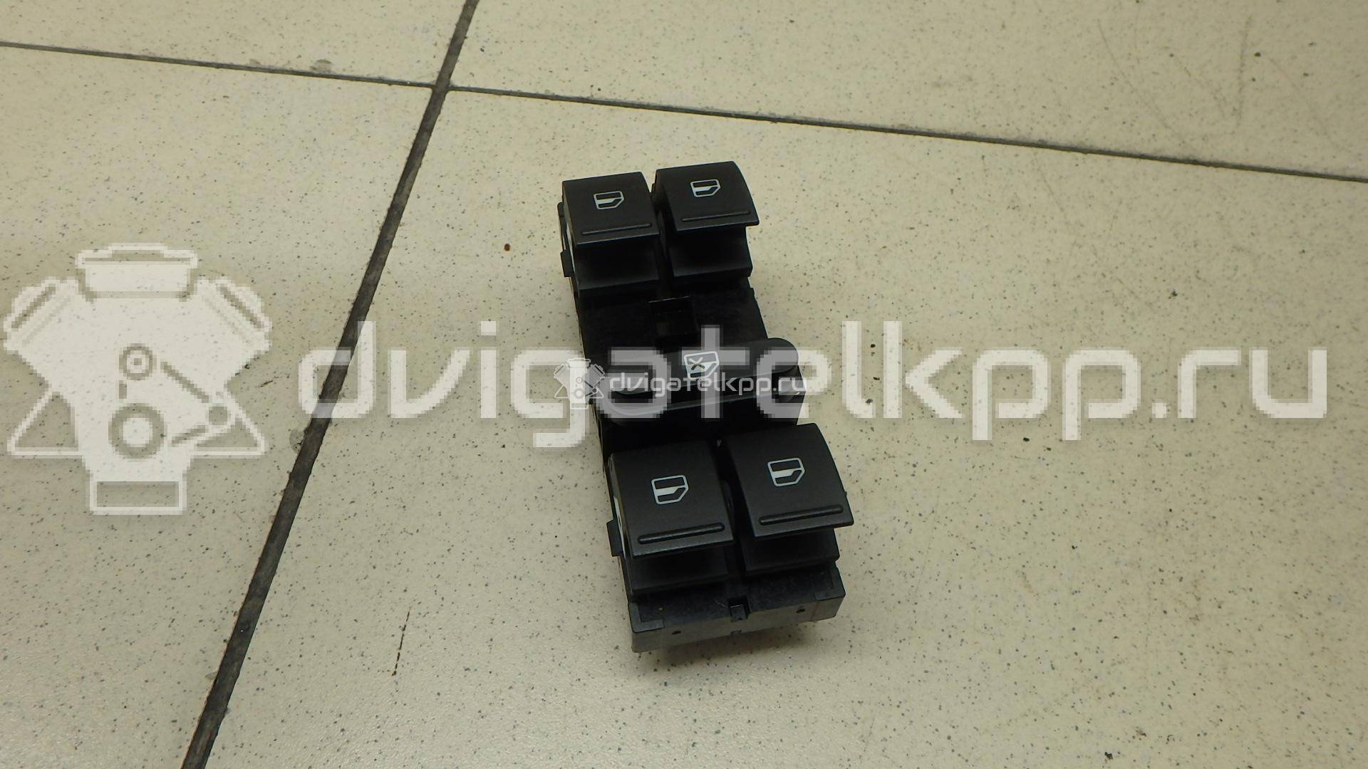 Фото Блок управления стеклоподъемниками  1K4959857BREH для Seat Ibiza / Leon / Toledo / Altea {forloop.counter}}