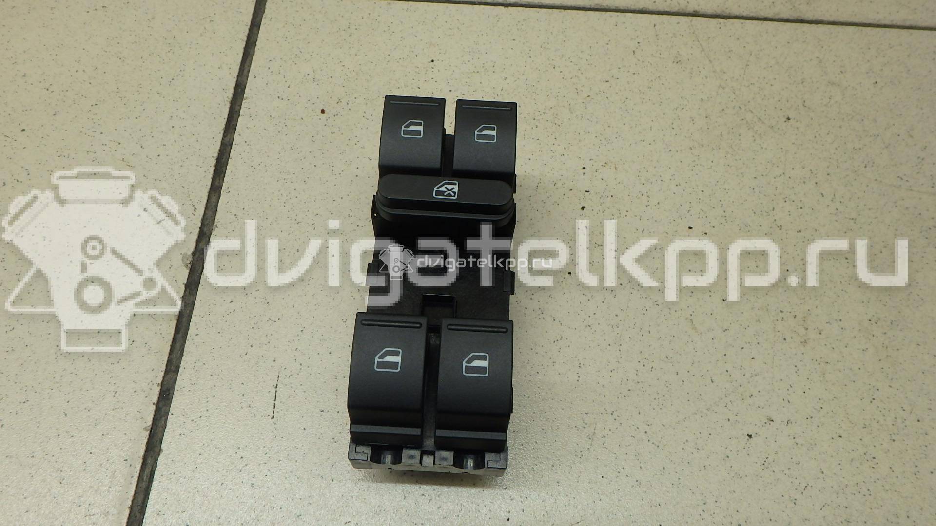 Фото Блок управления стеклоподъемниками  1K4959857BREH для Seat Ibiza / Leon / Toledo / Altea {forloop.counter}}