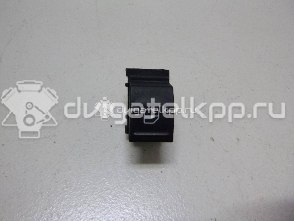 Фото Кнопка стеклоподъемника  5J0959855 для Skoda Roomster 5J / Fabia / Superb / Rapid {forloop.counter}}