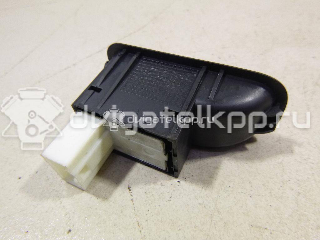 Фото Кнопка стеклоподъемника  5J0959855 для Skoda Roomster 5J / Fabia / Superb / Rapid {forloop.counter}}