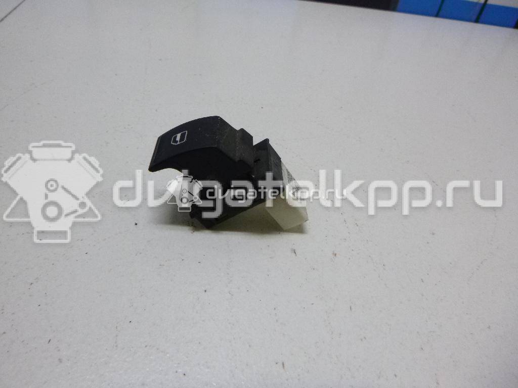 Фото Кнопка стеклоподъемника  5J0959855 для Skoda Roomster 5J / Fabia / Superb / Rapid {forloop.counter}}