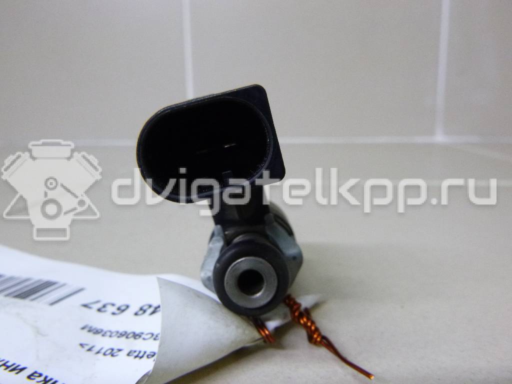 Фото Форсунка инжекторная электрическая  03C906036M для Skoda Octaviaii 1Z3 / Yeti 5L / Fabia / Octavia / Superb {forloop.counter}}