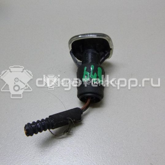 Фото Повторитель на крыло белый  1U0949127C для Skoda Roomster 5J / Fabia / Octavia / Rapid