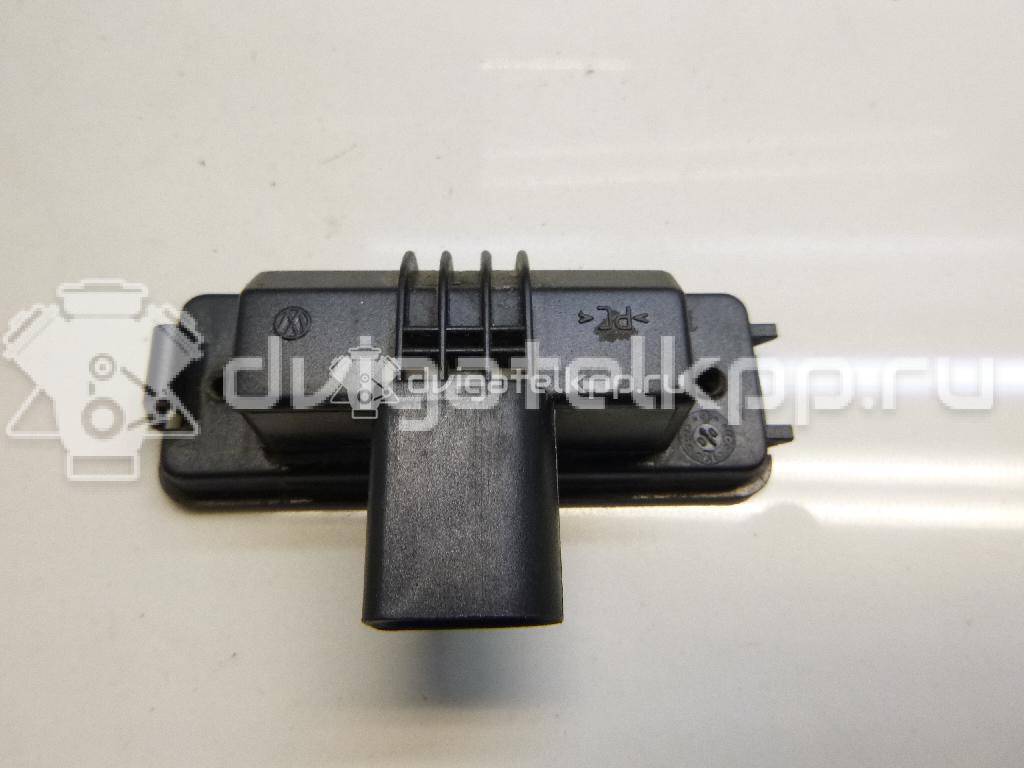 Фото Фонарь подсветки номера  1J6943021B для Volkswagen Scirocco / Touran / Amarok S1B / New Beetle / Bora {forloop.counter}}