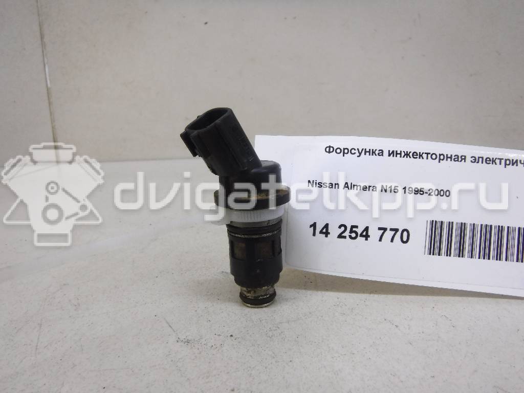 Фото Форсунка инжекторная электрическая  1660073c00 для Nissan Sunny / 100 / Primera / Almera {forloop.counter}}