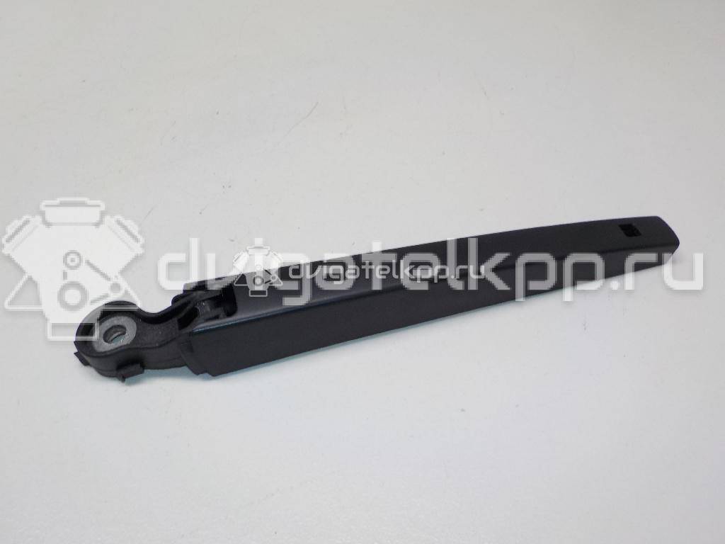 Фото Поводок стеклоочистителя заднего  6R6955707B для Volkswagen Touran / Up 121, 122, Bl1, Bl2 / Sharan / Golf / Passat {forloop.counter}}