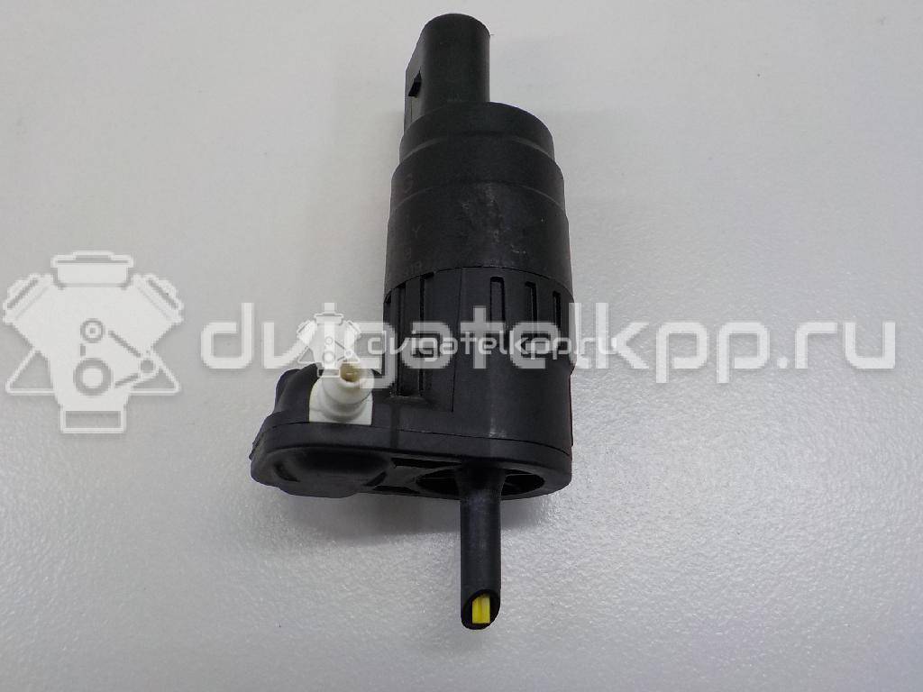 Фото Насос омывателя  1K6955651 для Volkswagen Scirocco / Tiguan / Touran / Up 121, 122, Bl1, Bl2 / Amarok S1B {forloop.counter}}