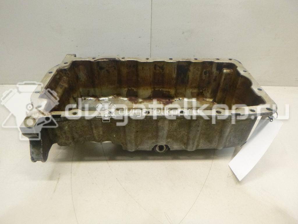 Фото Поддон масляный двигателя  06A103601AR для Volkswagen Scirocco / Tiguan / Touran / Up 121, 122, Bl1, Bl2 / Amarok S1B {forloop.counter}}