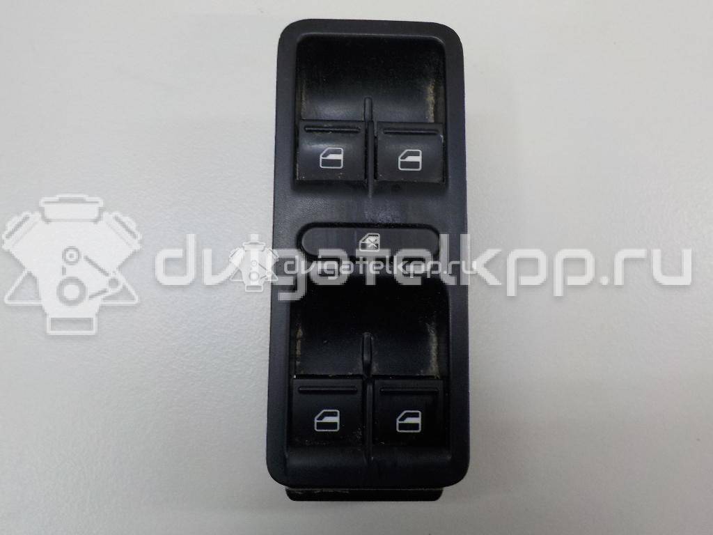 Фото Блок управления стеклоподъемниками  1K4959857B для Volkswagen Tiguan / Touran / Amarok S1B / Cc / Golf {forloop.counter}}