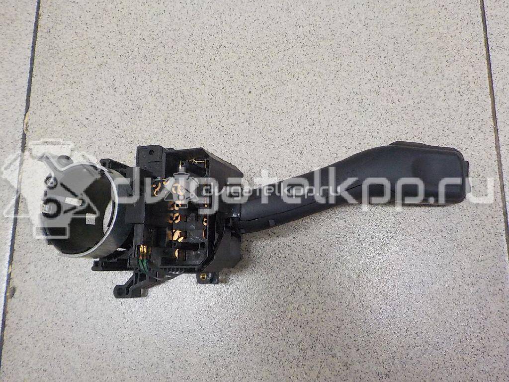 Фото Переключатель поворотов подрулевой  8L0953513J01C для Volkswagen New Beetle / Bora / Sharan / Golf / Passat {forloop.counter}}